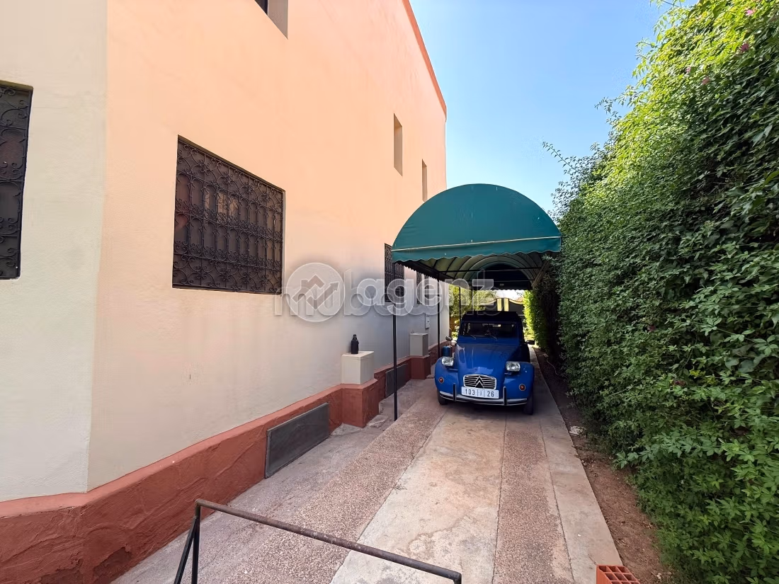 Villa for sale 740 m², 7 bedrooms Targa Marrakech