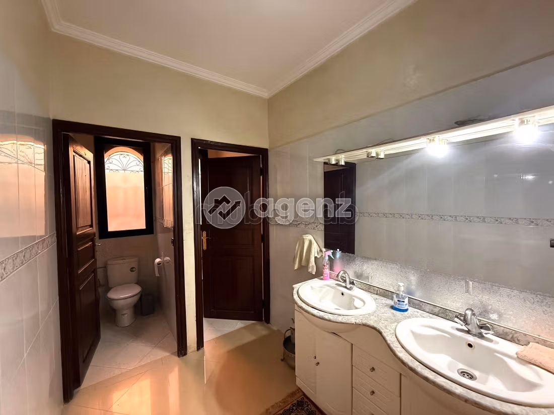 Villa for sale 740 m², 7 bedrooms Targa Marrakech