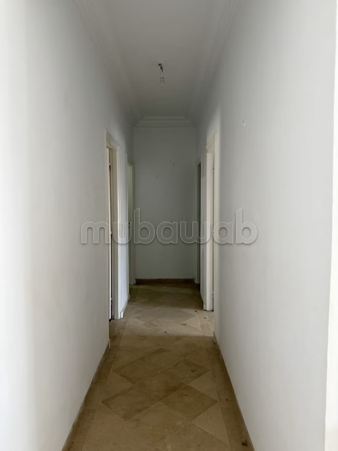 Appartement en vente à Mnihla. 
3 chambres. 
Air conditionné