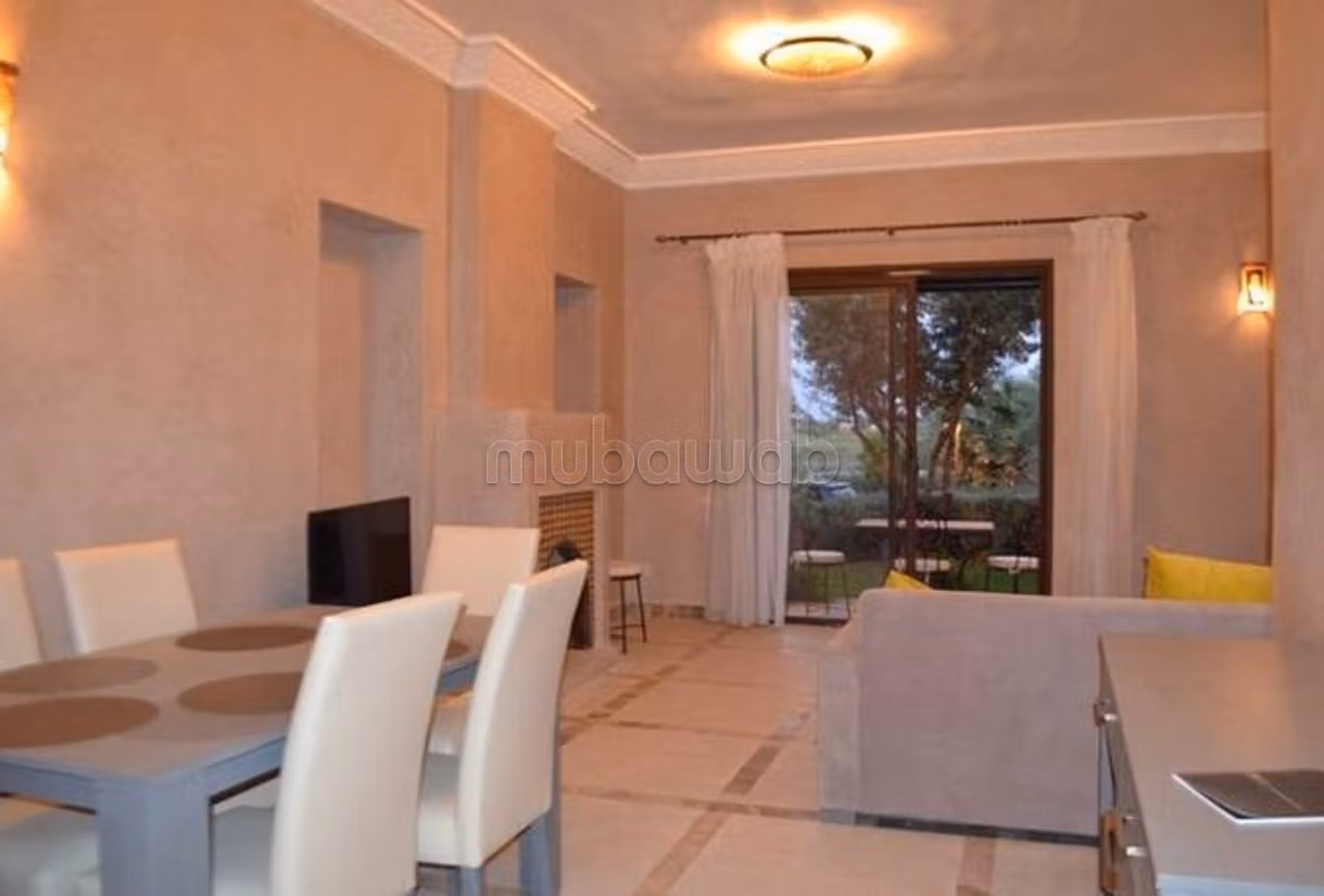 Appt Meublé Piscine Deux Chambres sur Golf — 3