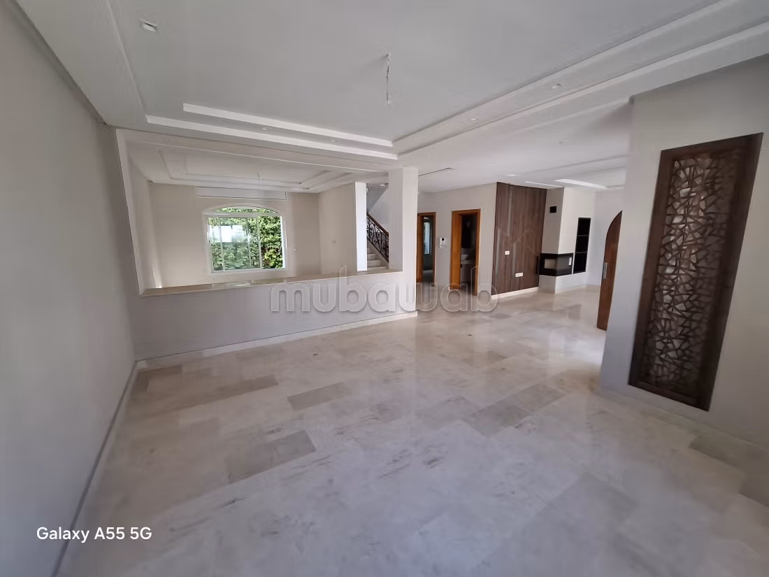 Villa in a secured residence