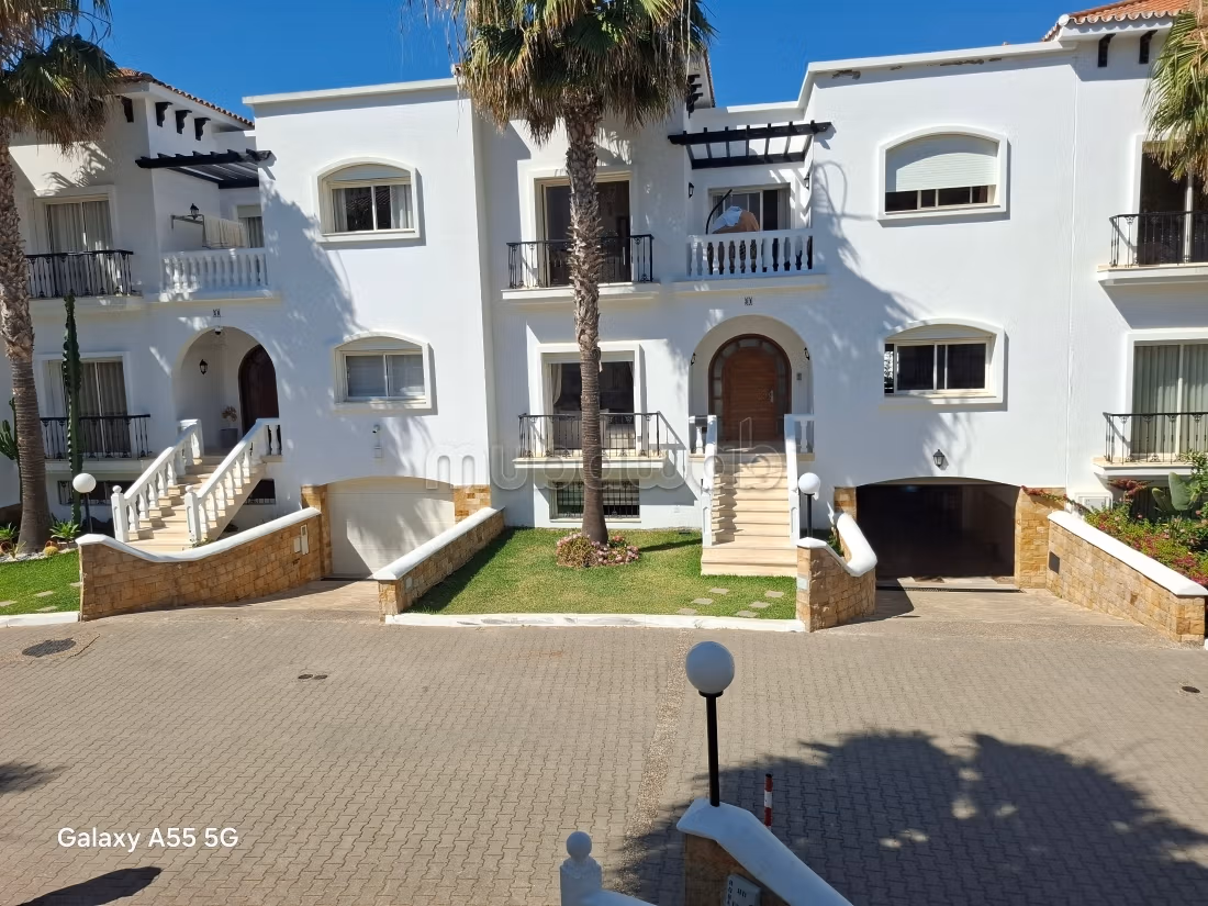 Villa in a secured residence