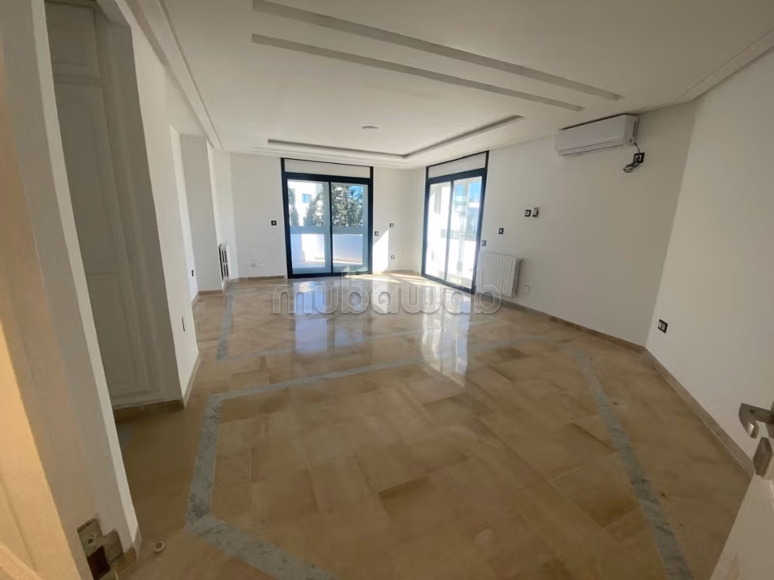 Une belle villa avec piscine