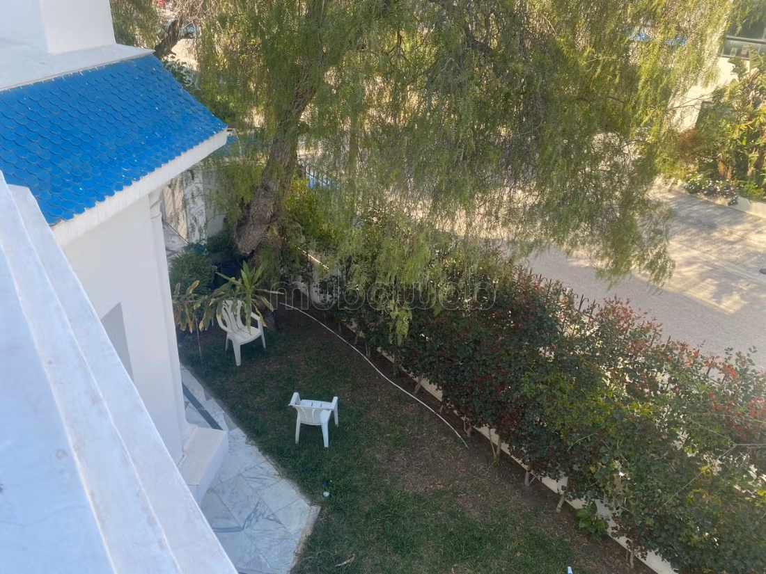 Une belle villa avec piscine