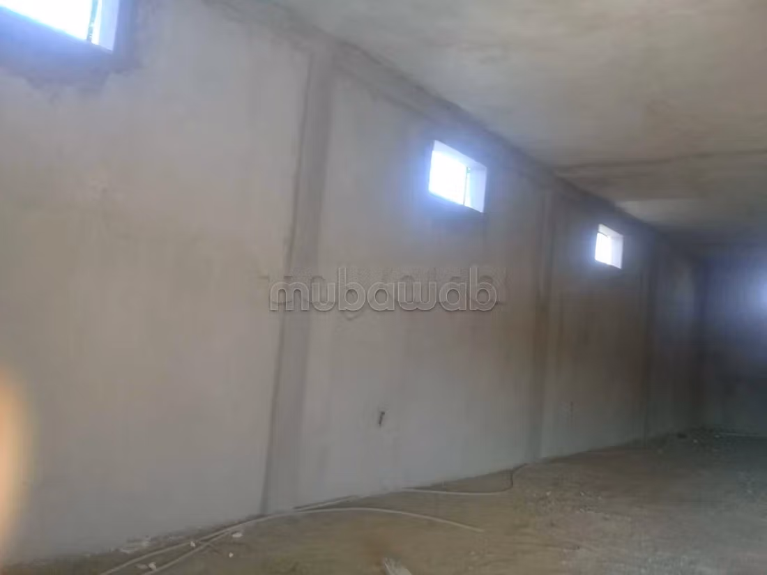 Bellissimo locale commerciale in affitto. Superficie 300 m²