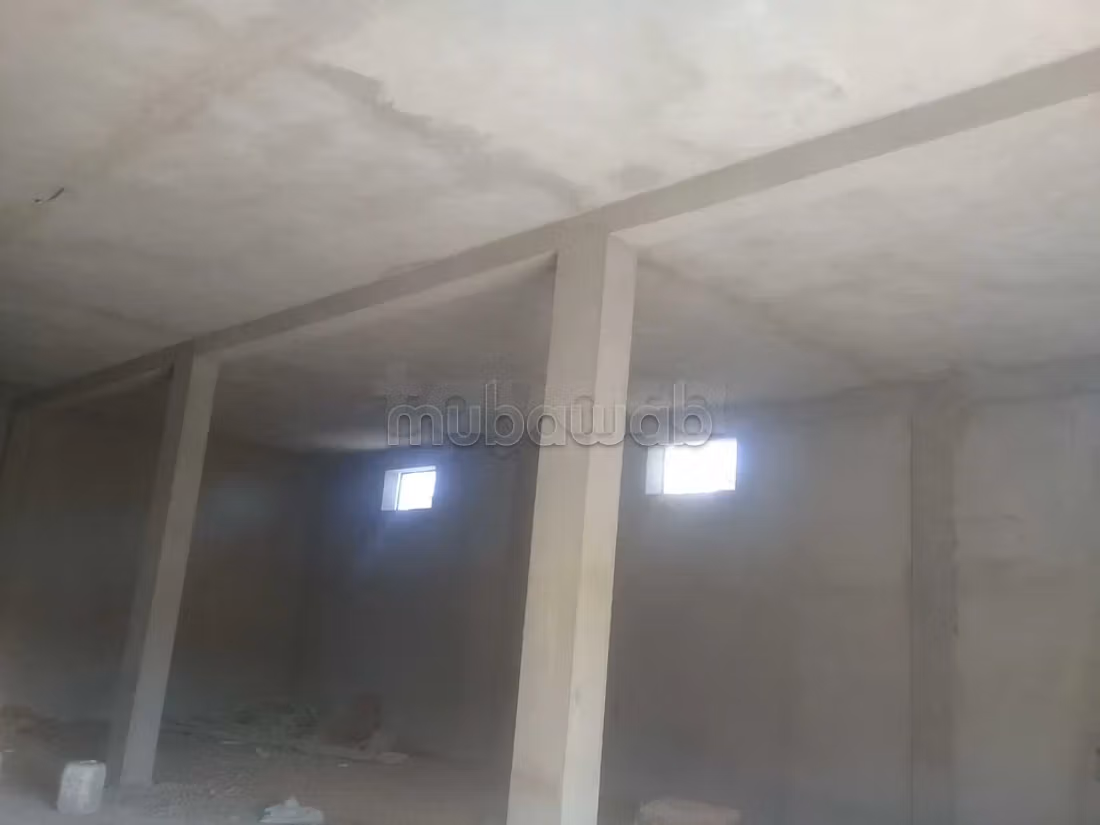 Bellissimo locale commerciale in affitto. Superficie 300 m²