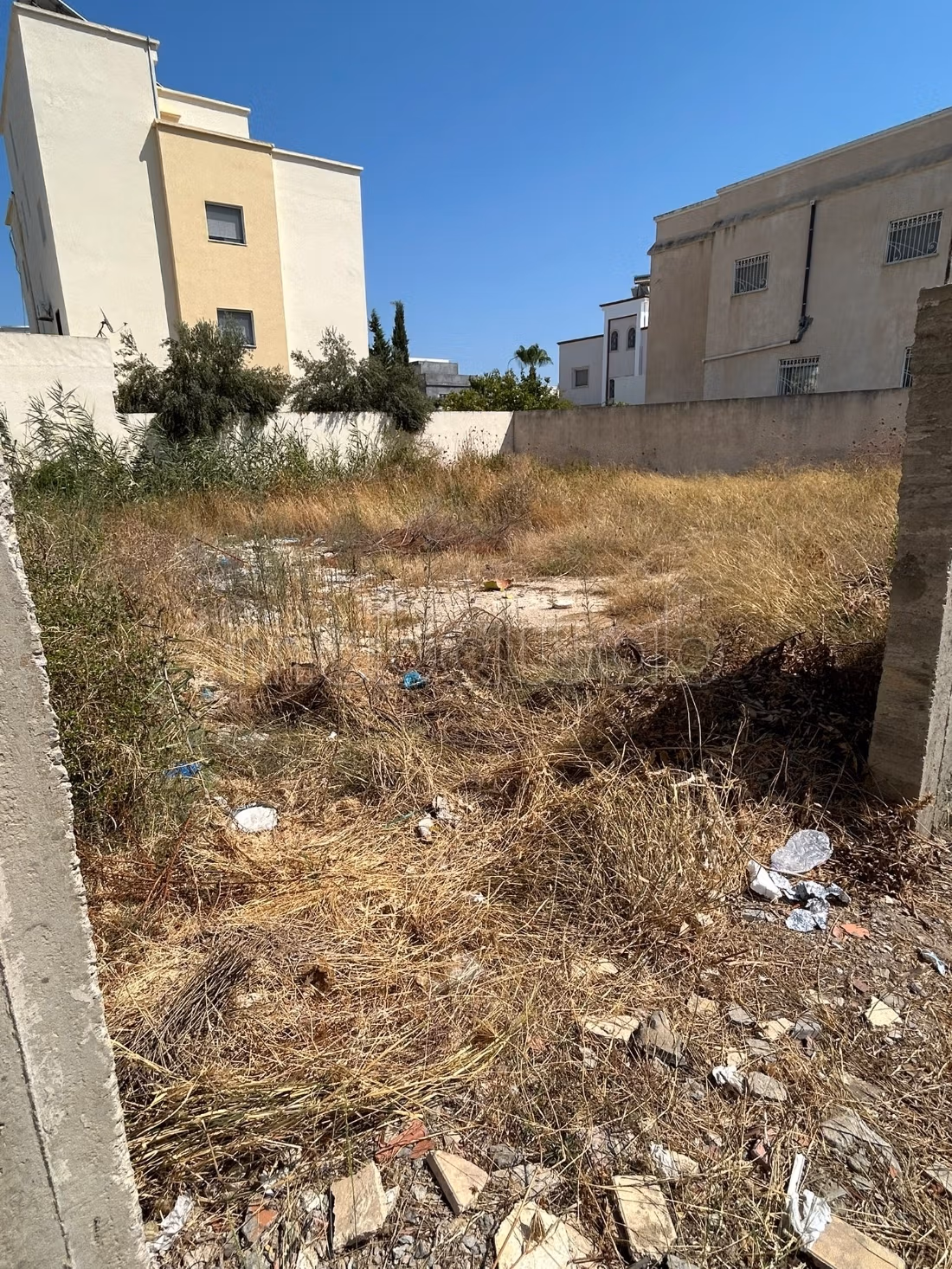 In vendita – terreno nel quartiere di Eriadh, Borj Cedria