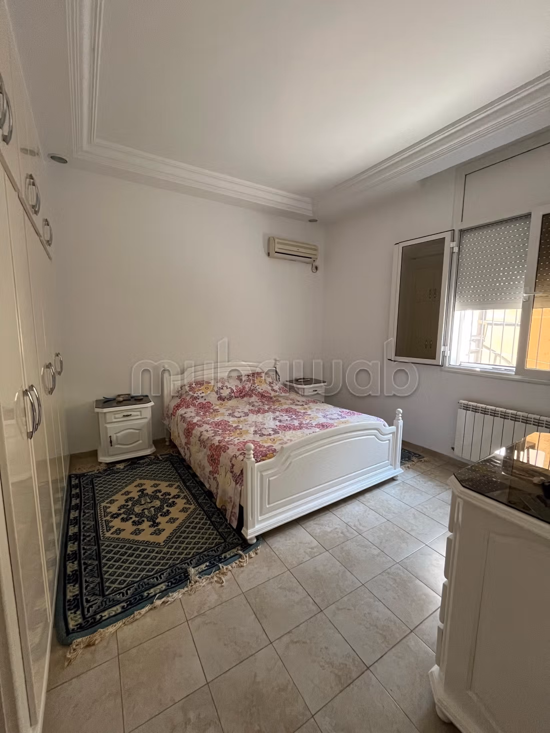 Villa espandibile per due piani con appartamento a pianterreno e studio