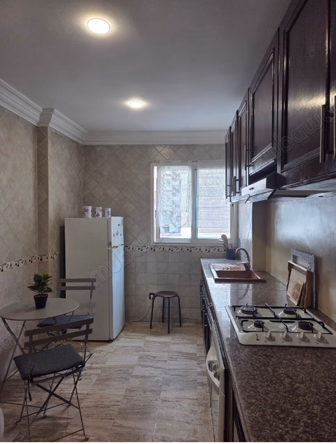 Vende bonito apartamento Maarif