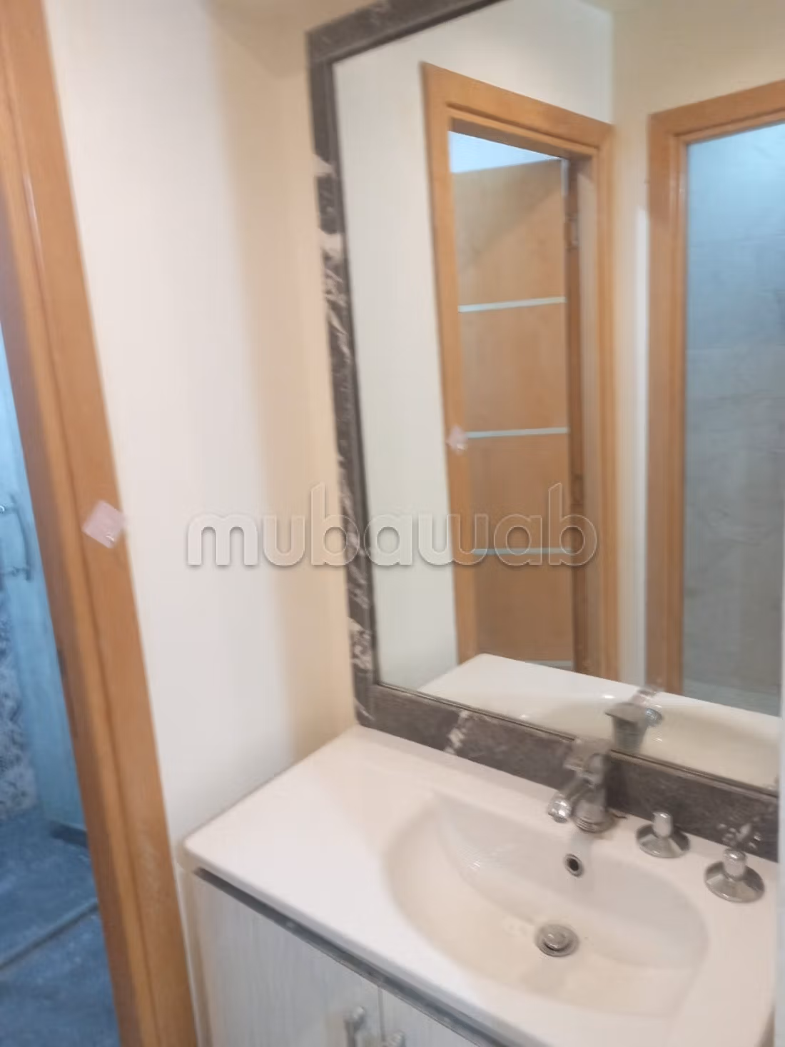 Find an apartment to buy. Small area 63 m². Fitted kitchen