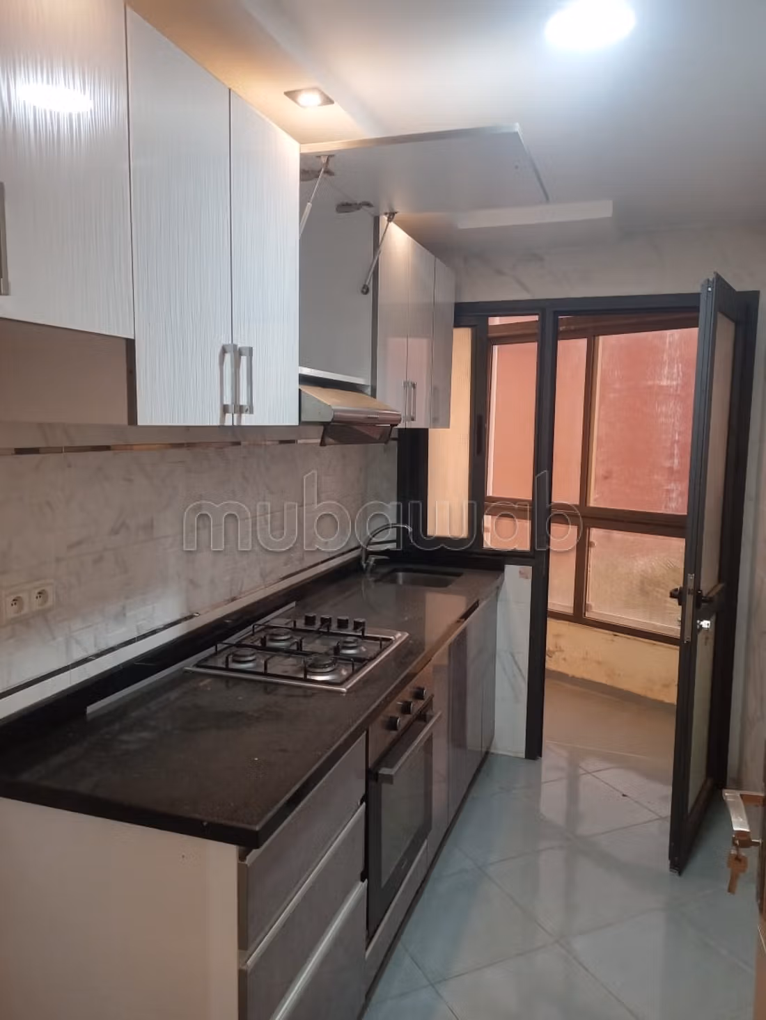 Find an apartment to buy. Small area 63 m². Fitted kitchen