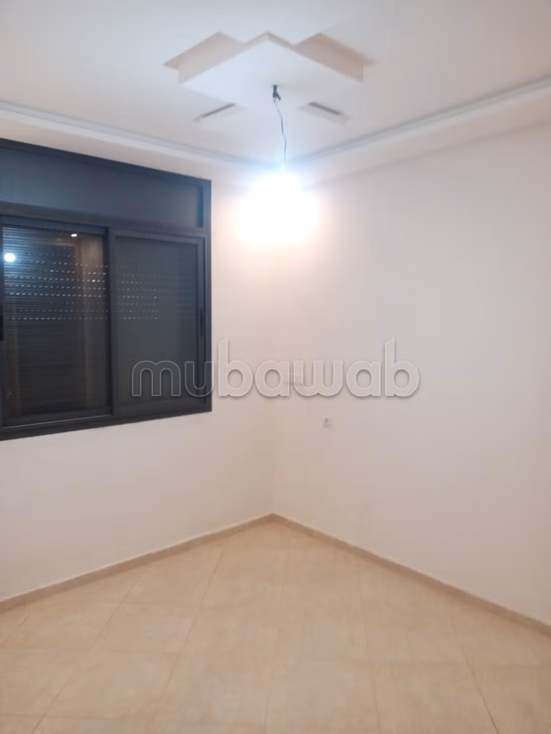 Find an apartment to buy. Small area 63 m². Fitted kitchen