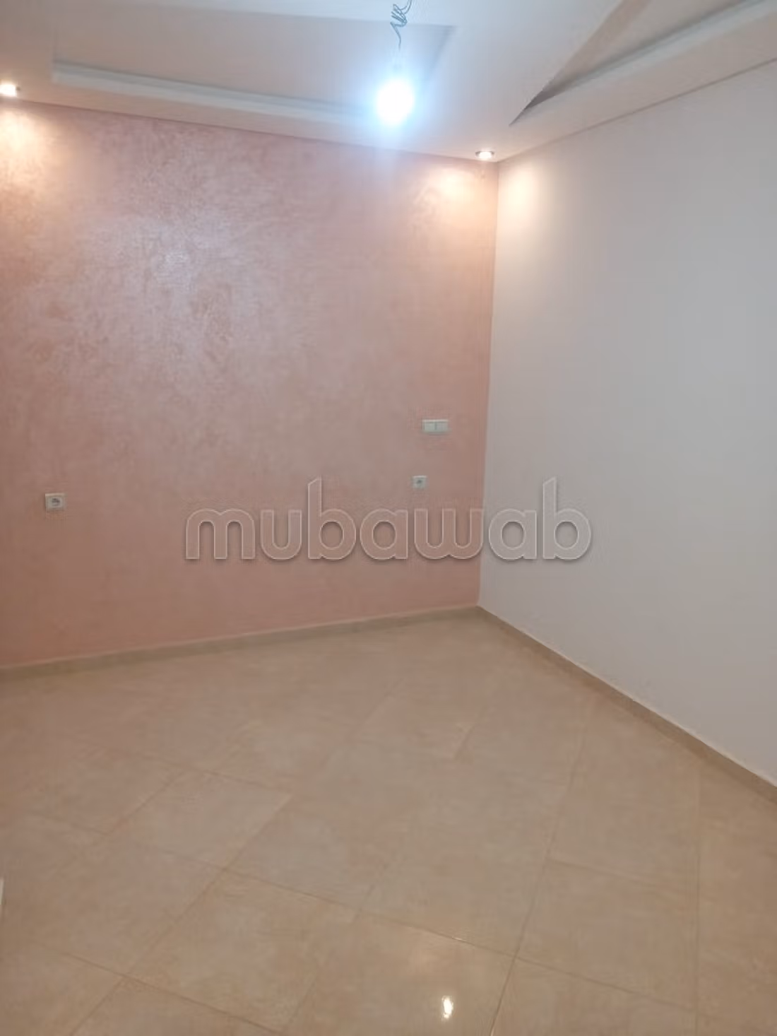Find an apartment to buy. Small area 63 m². Fitted kitchen