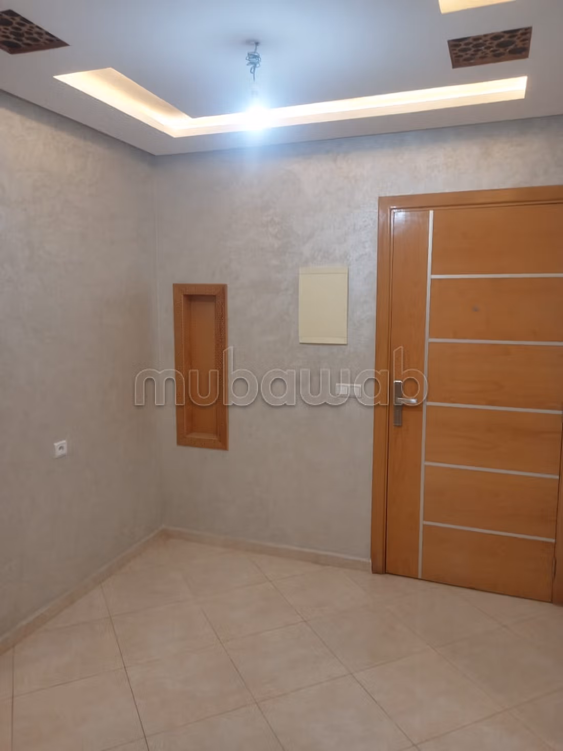 Find an apartment to buy. Small area 63 m². Fitted kitchen