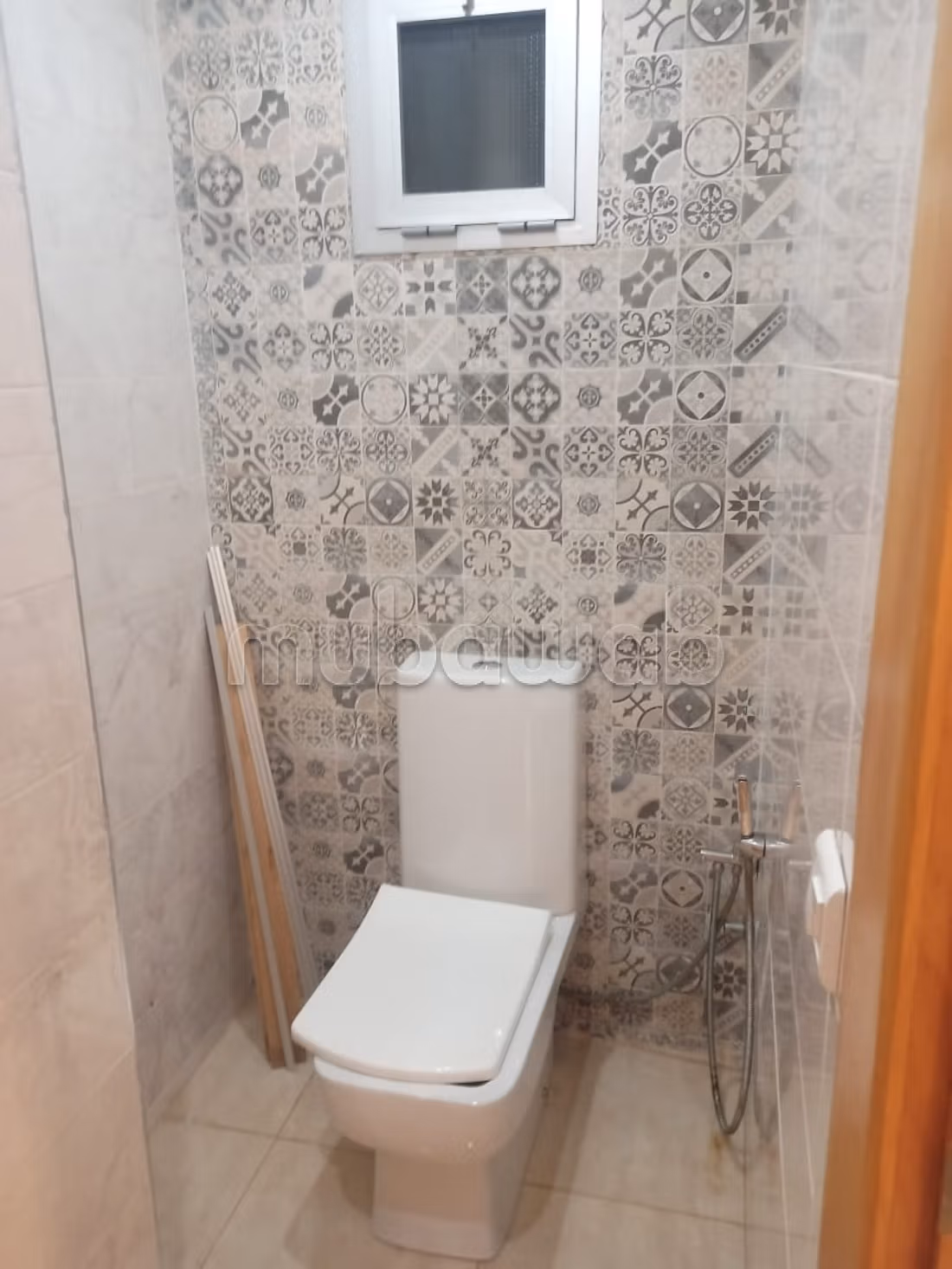 Find an apartment to buy. Small area 63 m². Fitted kitchen