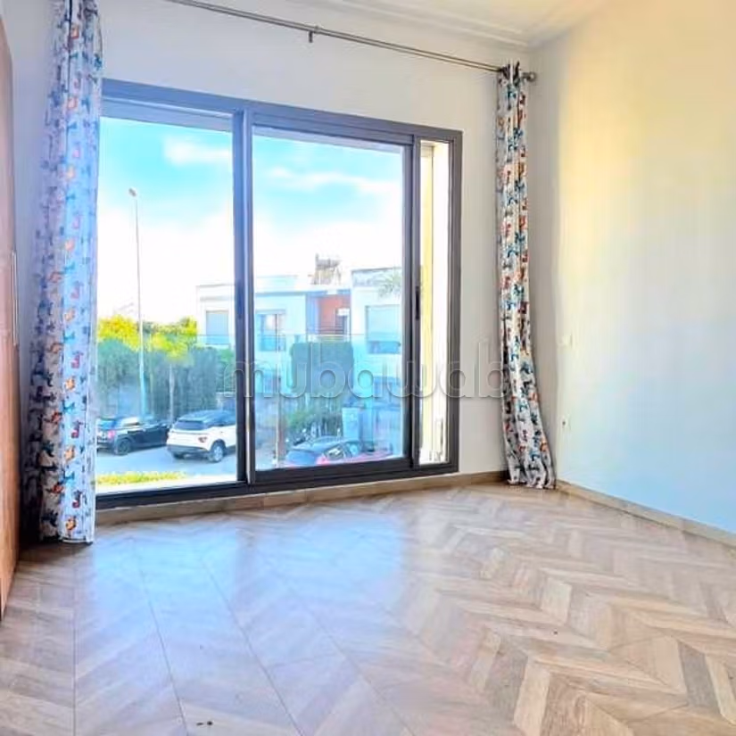 Villa in Affitto di 278.0 m² a Dar Bouazza, Tamaris1