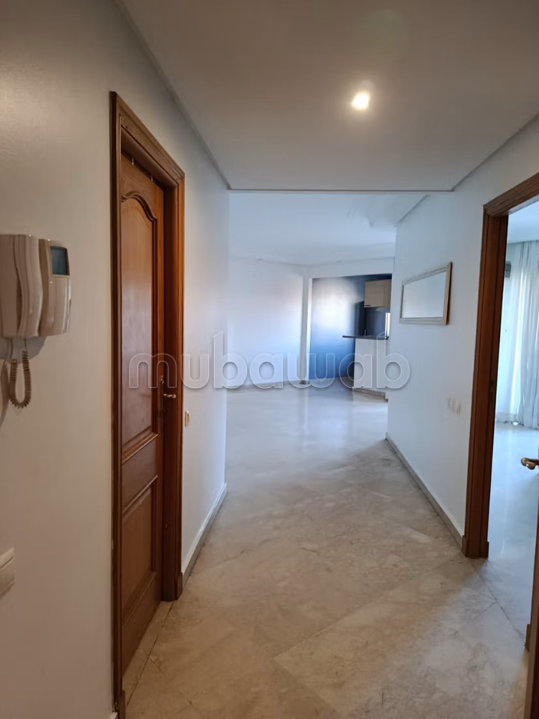 Studio magnifique à louer 
socrate maarif Casablanca
