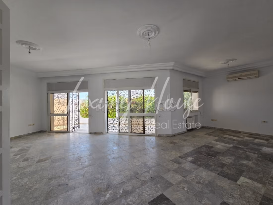 Villa S4 con Giardino a La Marsa