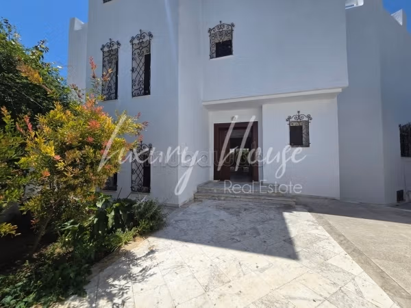 Villa S4 with Garden in La Marsa