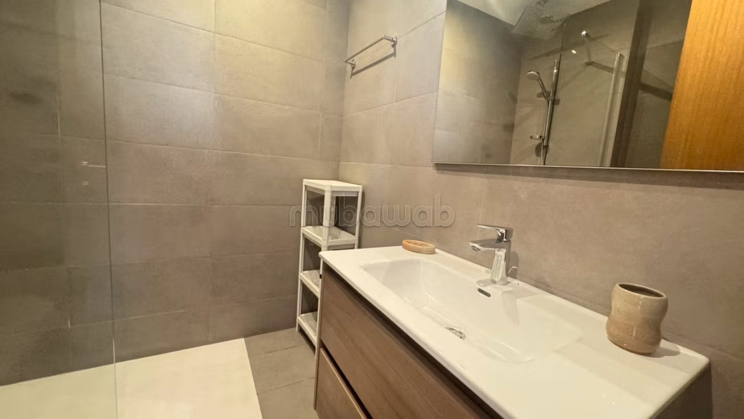 Appartement en location à Casablanca Finance City.
Superficie 65 m².
Ascenseur — 3