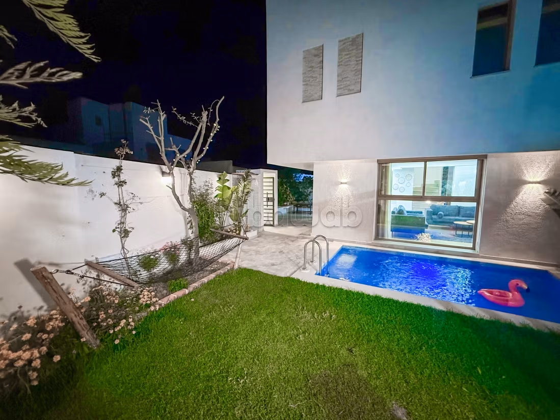 Dar Nouha, Villa e Piscina a Ras Jebel