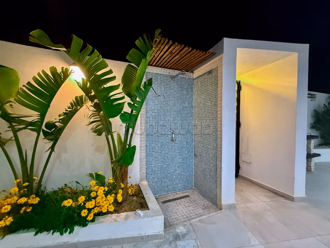 Dar Nouha, Villa e Piscina a Ras Jebel