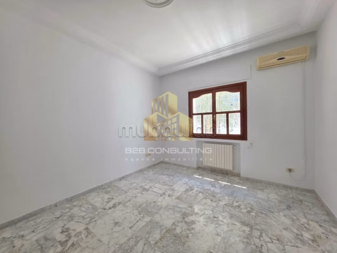 Location une villa s 4 a la marsa
