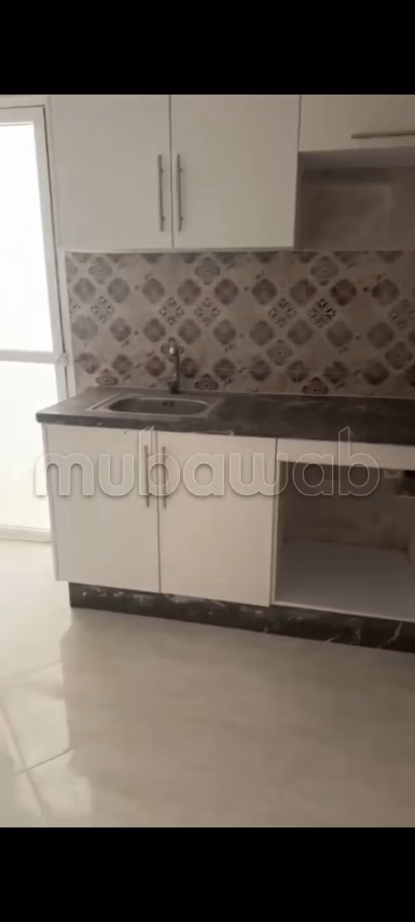 Appartement à l'achat à Route Nationale Assilah. 
2 chambres
