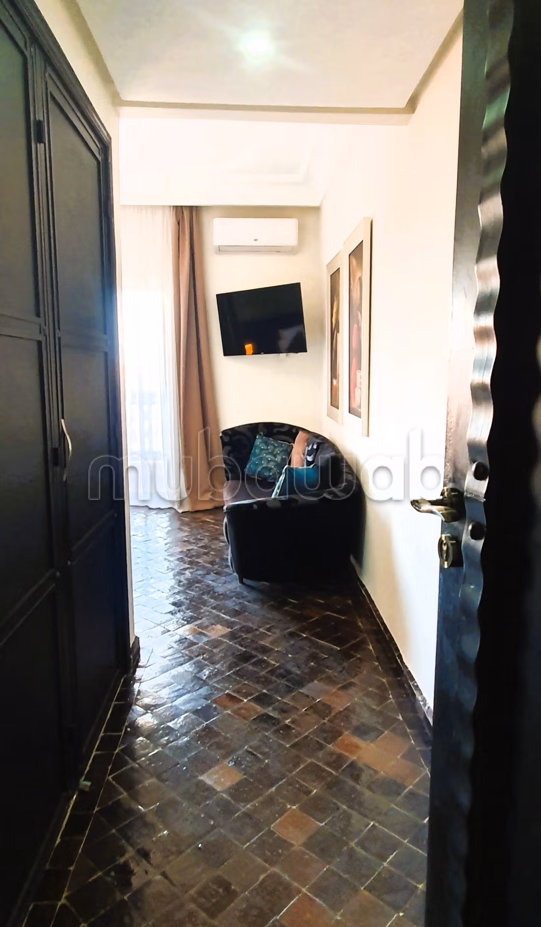 Spacieux 3 chambres au dernier étage 
Hivernage — 5