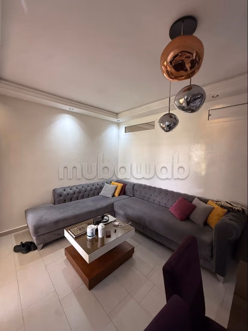 Vendere appartamento. Area 61 m². Nuovi mobili