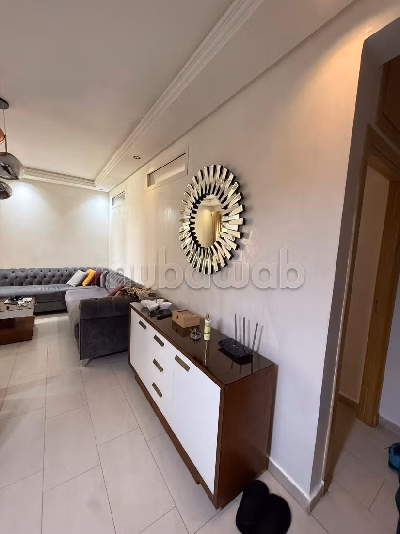 Vendere appartamento. Area 61 m². Nuovi mobili