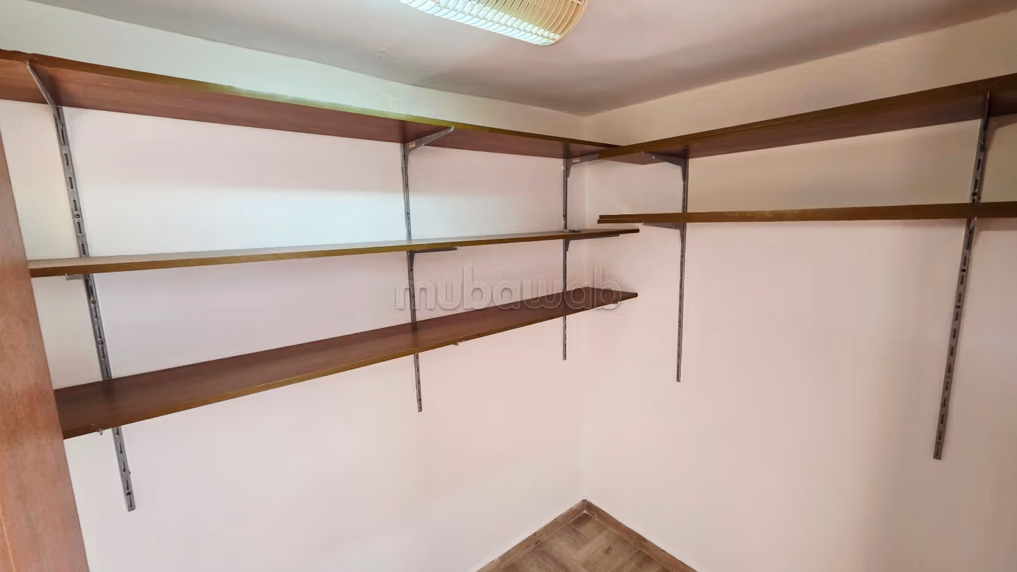 Villa ad uso professionale in affitto