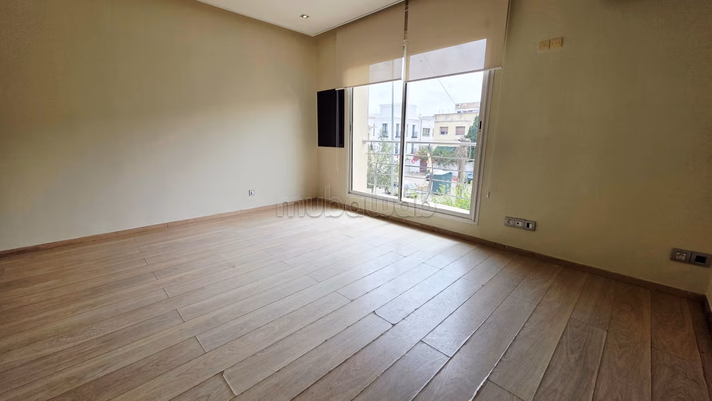 Villa ad uso professionale in affitto