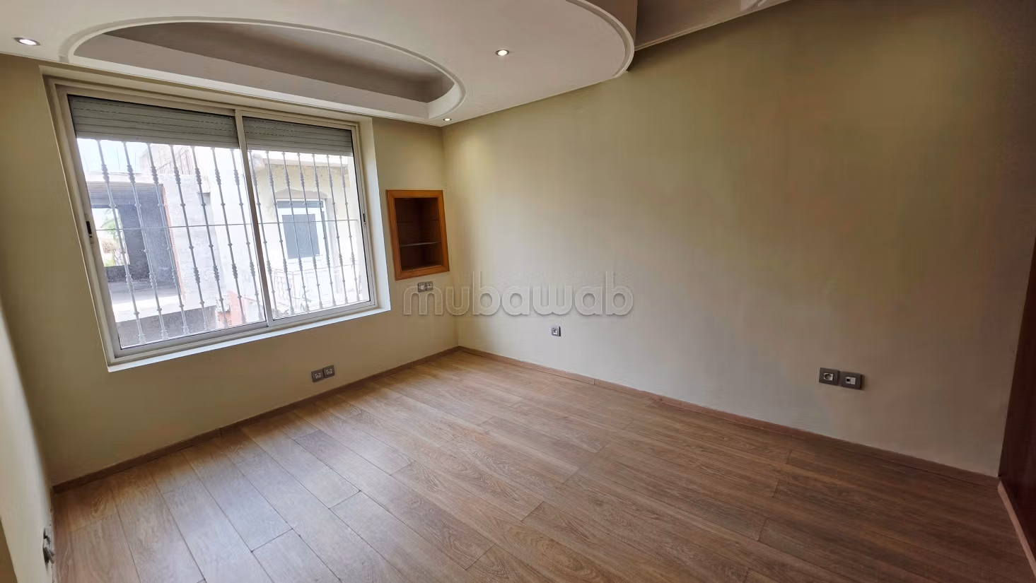 Villa ad uso professionale in affitto