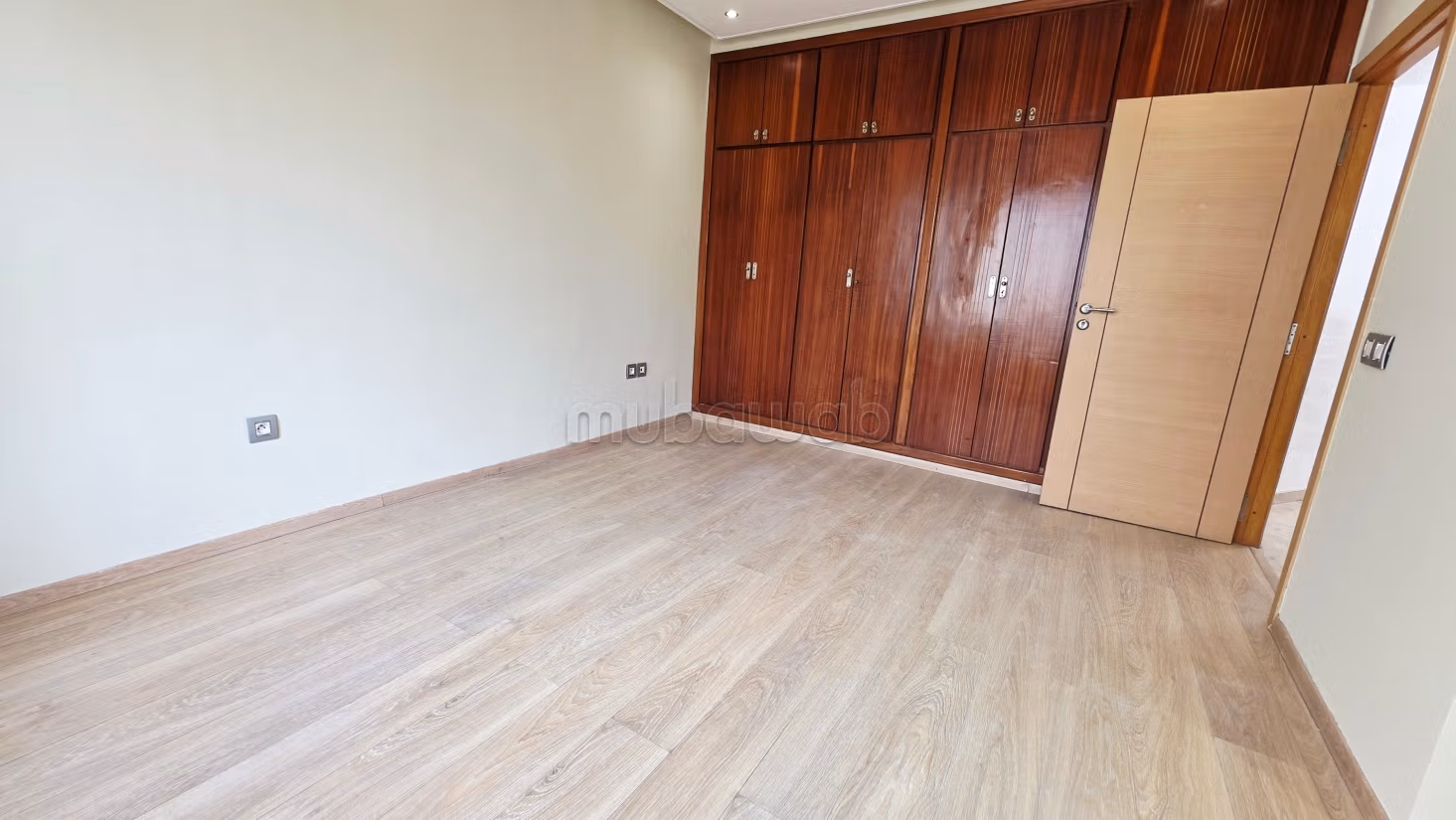 Villa ad uso professionale in affitto