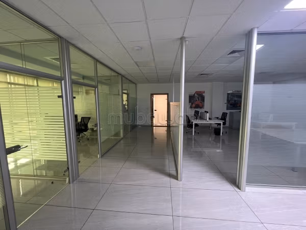 Bureaux aménagés et équipés à Florida 
Sidi Maârouf