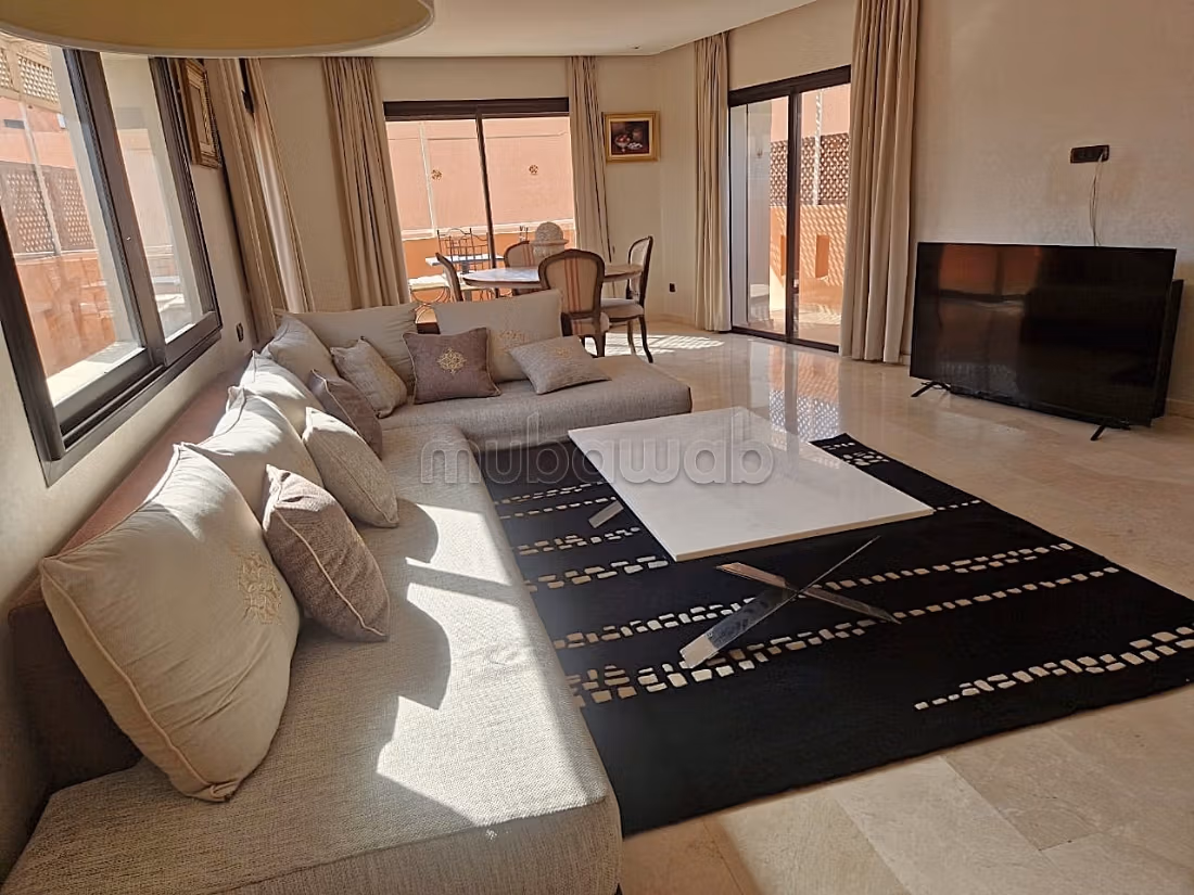 Atypique appartement avec 75m² de terrasse — 2