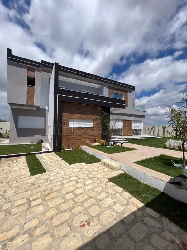 For sale luxurious villa