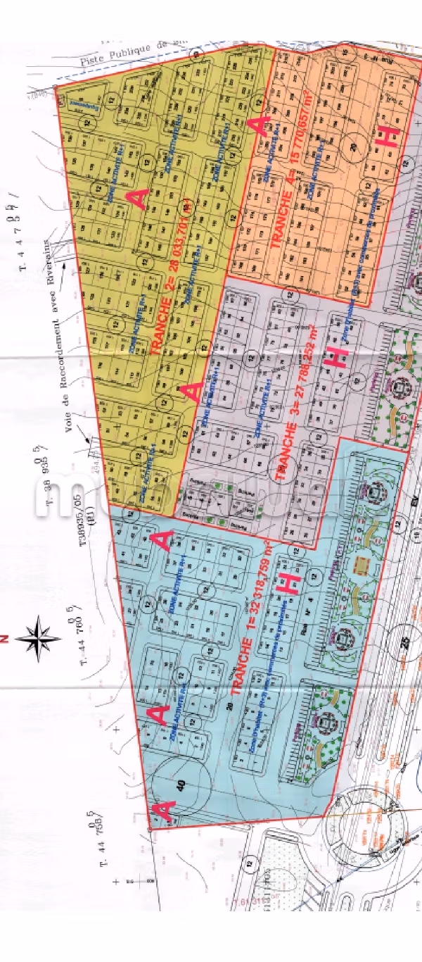 Land for sale in Azrou. Total area 122 m²