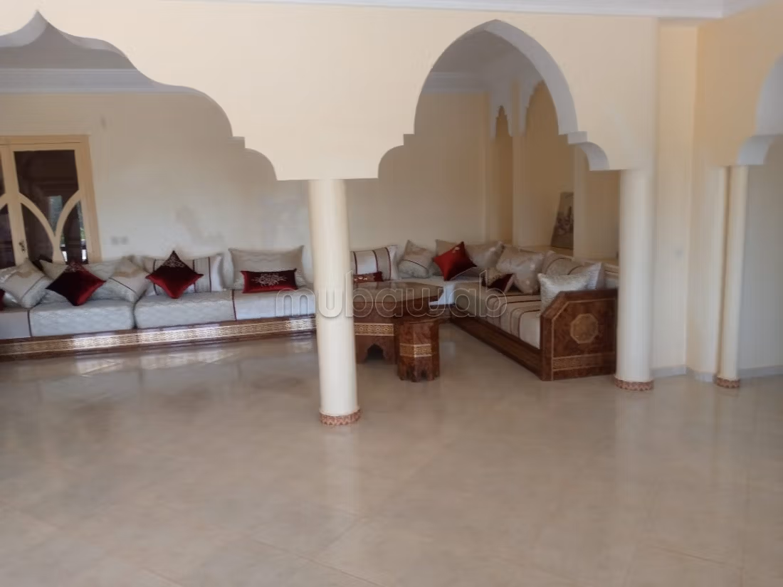Villa / Gastenkamer te koop