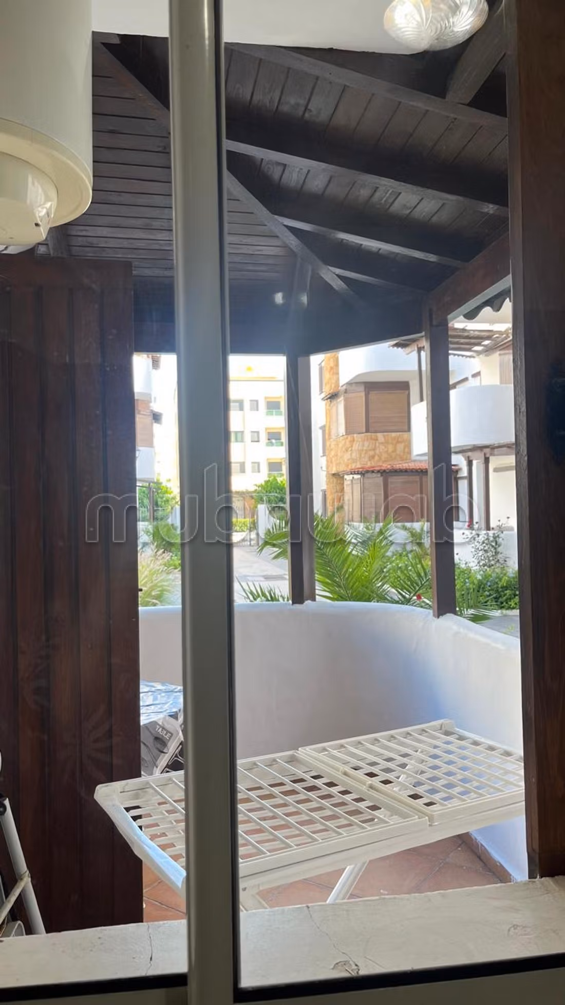 Appartamento con terrazza e piscina a Martil