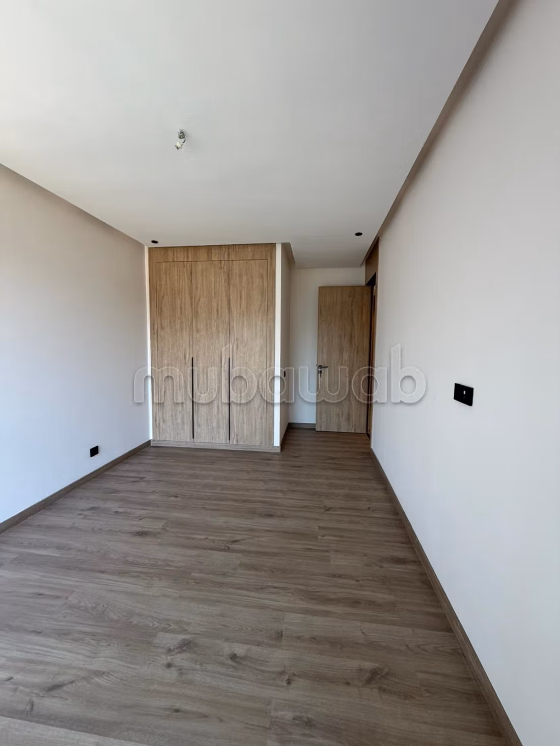 Appartement à Souissi Orangeraie
3 chambres salon — 3