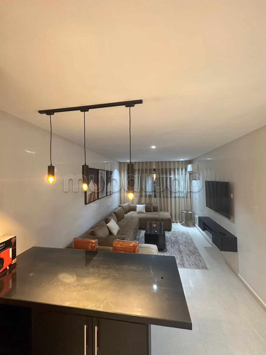 Appartement meublé à louer à Roche Noir. 
1 pièce — 4