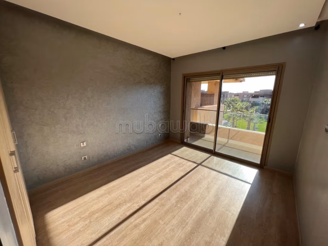 Prestigia Golf City 2-bedroom empty apartment for rent
