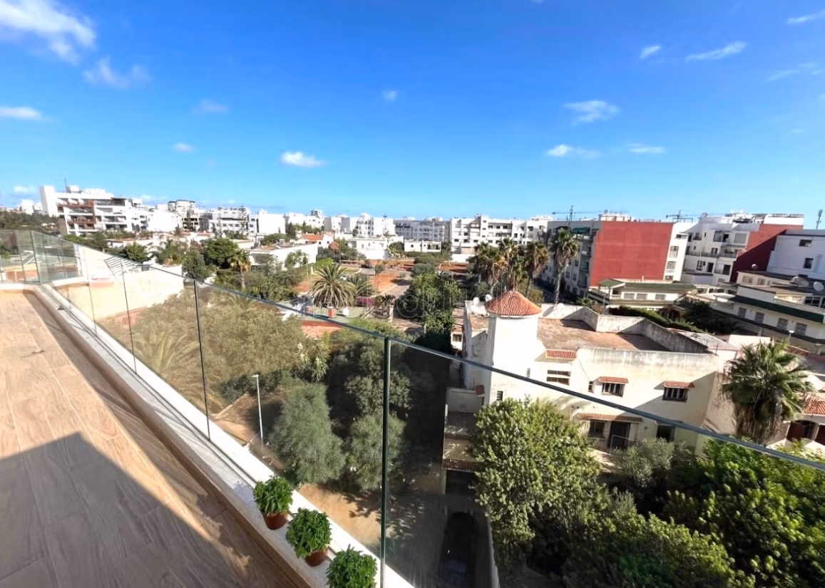 Apartment terrace without overlooking