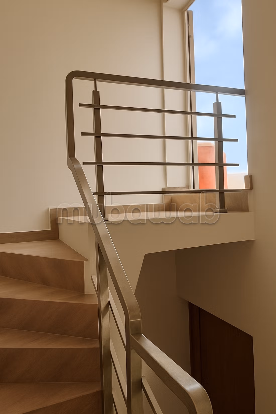 Maison à acheter sur la Route de Ouarzazate. 5 chambres. Gardien disponible, grande piscine — 5