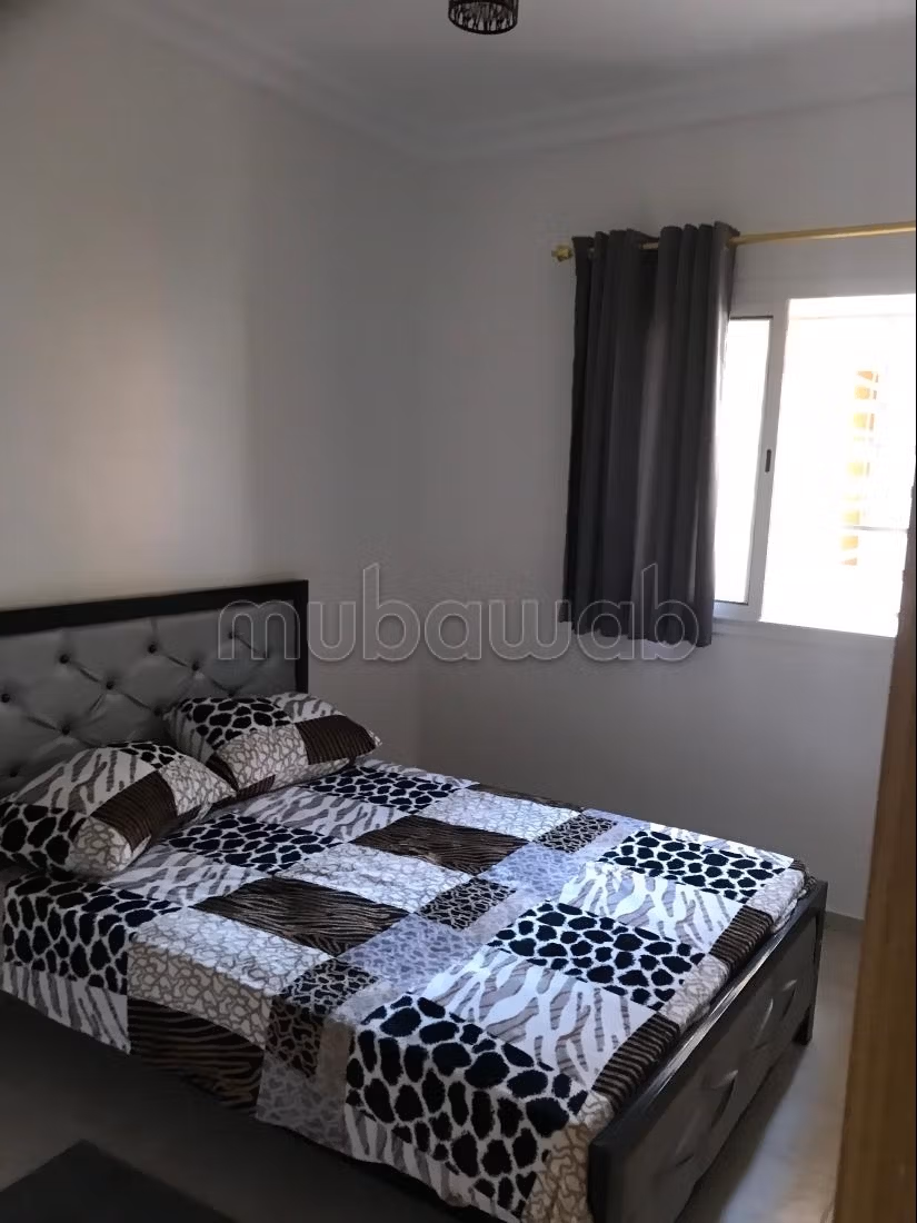 Appartement de vacances à louer à Hay Annahda. 2 grandes pièces. Système de parabole et résidence sécurisée
