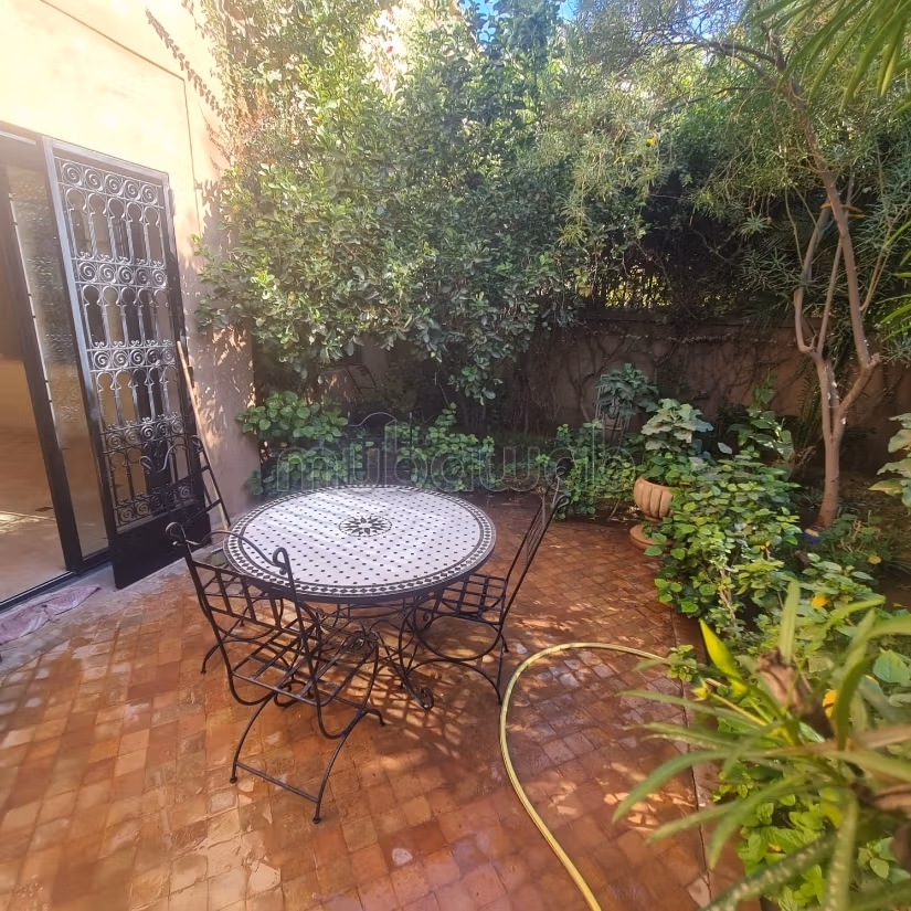 Villa for sale in Targa Residence with communal pool Marrakech