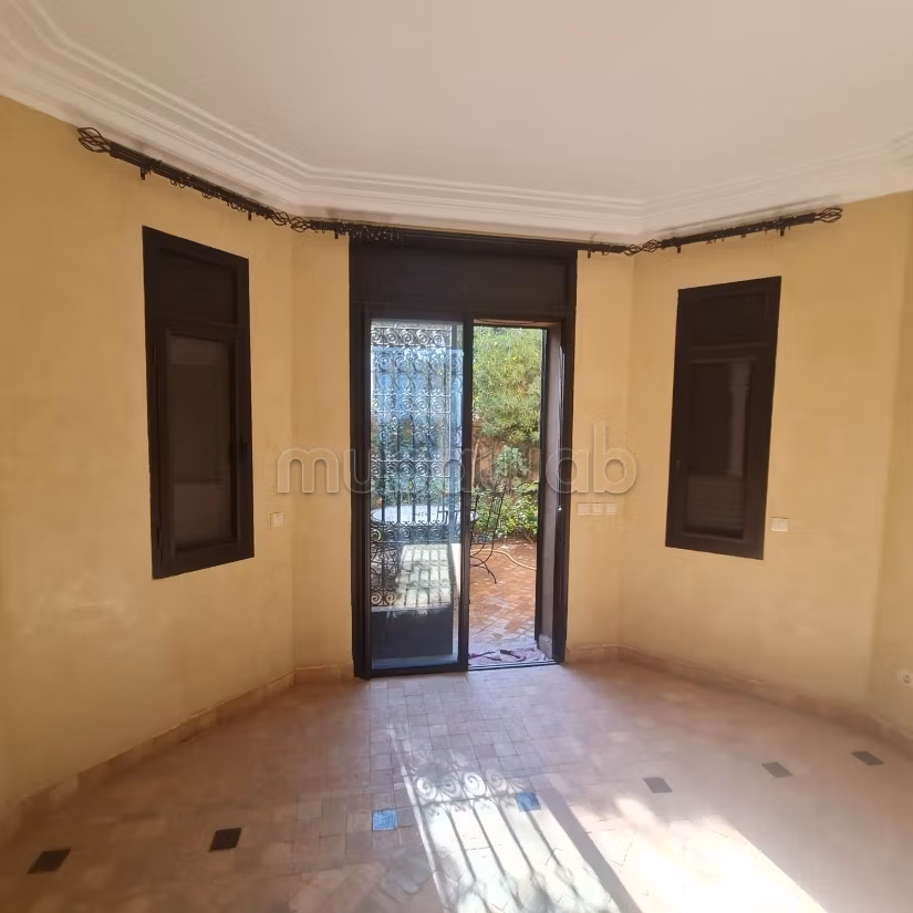 Villa for sale in Targa Residence with communal pool Marrakech