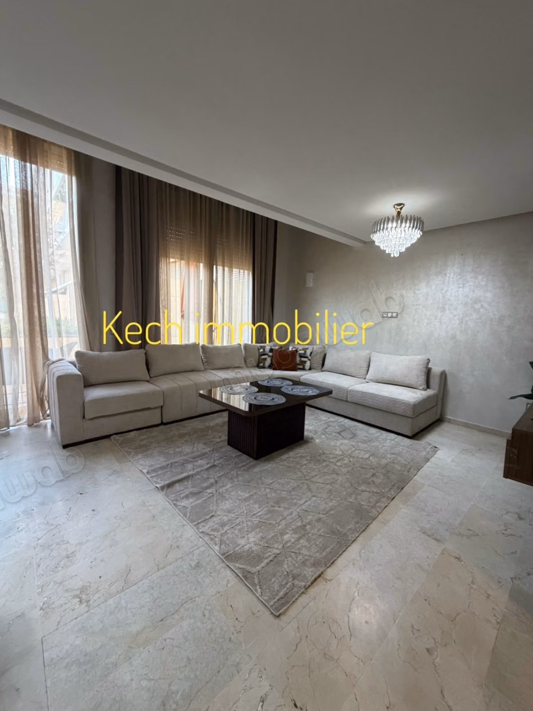 Joli duplex 2 chambres meublé piscine